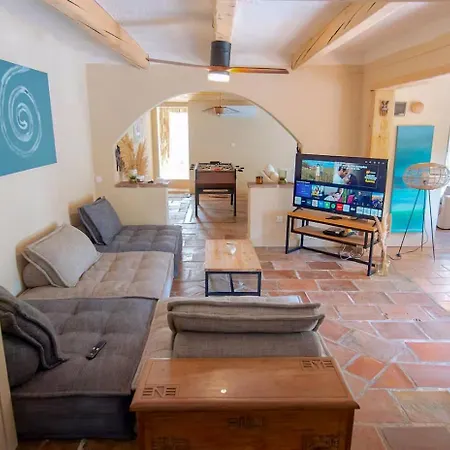 Provencal In Preserved Natural Setting Fréjus