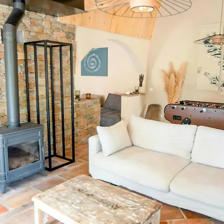 Provencal In Preserved Natural Setting Casa vacanze *