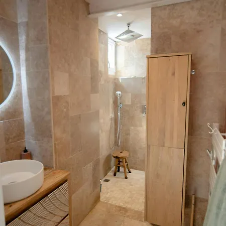 Provencal In Preserved Natural Setting Fréjus