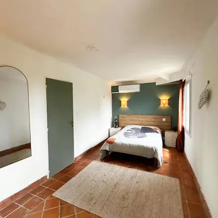 Provencal In Preserved Natural Setting Casa vacanze