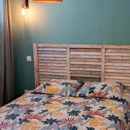 Casa vacanze Provencal In Preserved Natural Setting *